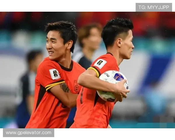 印尼国家队在世预赛中表现稳健，展现出惊人进步，令球迷倍感期待。