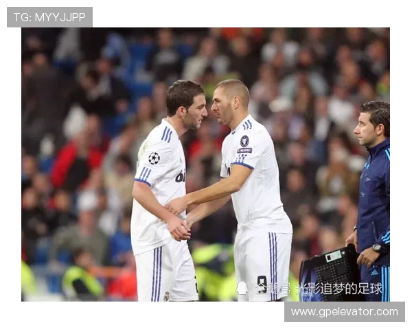 本泽马:被低估的十年如何成就世界第一中锋 本泽马:被低估的十年如何成就世界第一中锋