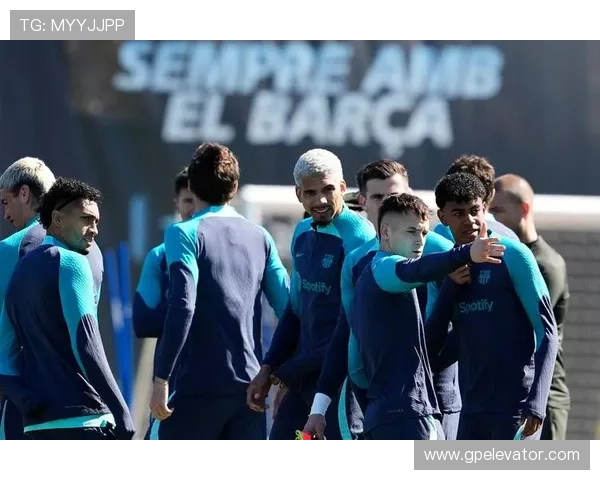 巴萨建队思路问题引发赛季表现波动,对球队稳定性形成考验 巴萨建队思路问题引发赛季表现波动,对球队稳定性形成考验